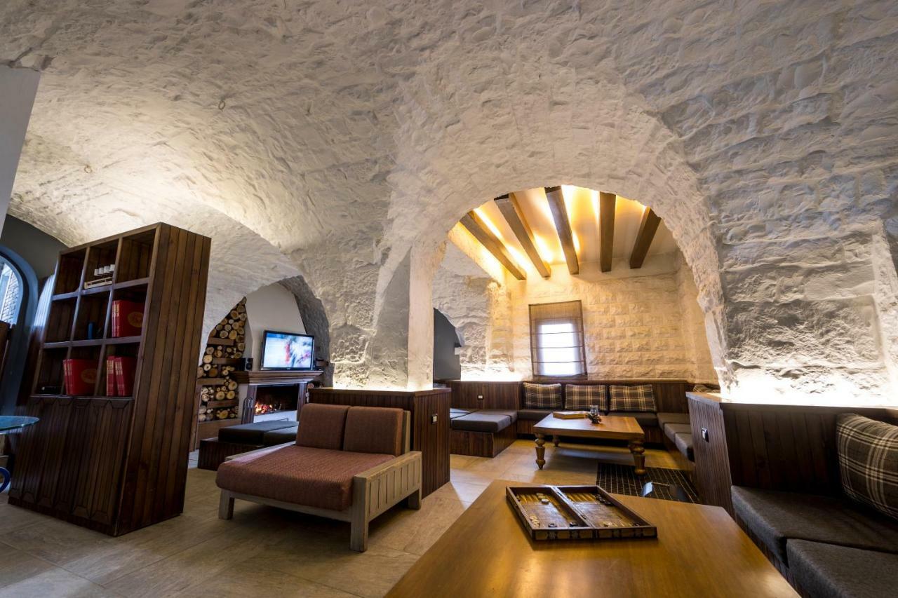 Urban Faqra Hotel Mzaar Kfardebian Exterior photo